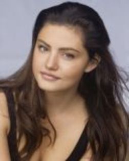 phoebe-tonkin_70 - H2o Cleo