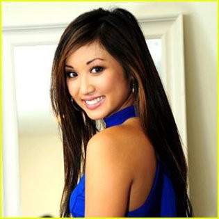 24841_377812098716_56602618716_3839519_4864418_n - Brenda Song