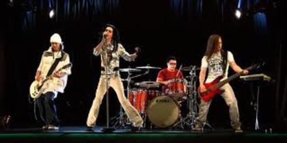 images (25) - Postere cu Tokio Hotel2