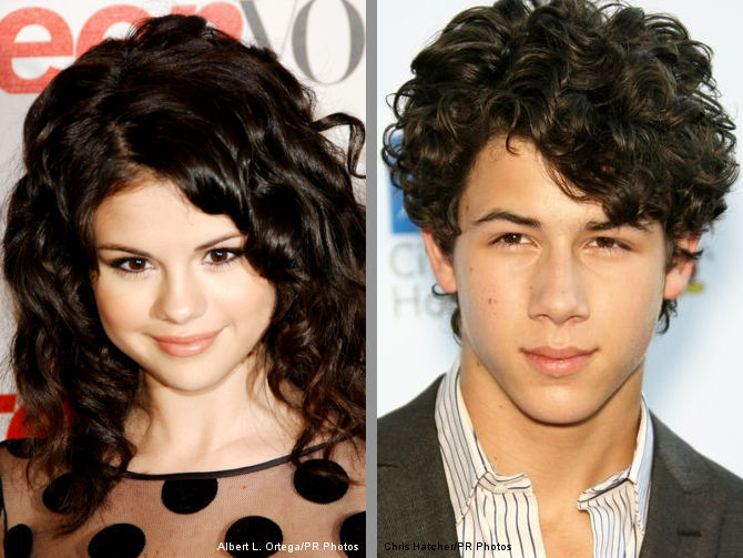 Selena Gomez si Nick Jonas - A VEDETE DISNEY