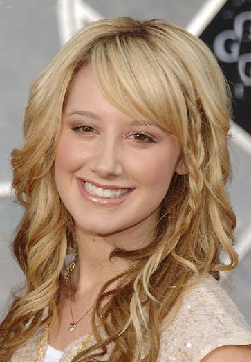 1568_ashley-tisdale-47108[1] - Ashley Tisdale