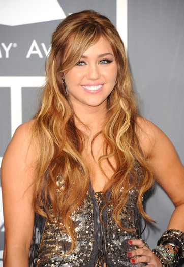 Miley Cyrus - MILEY CYRUS LA GRAMMY AWARDS 2011