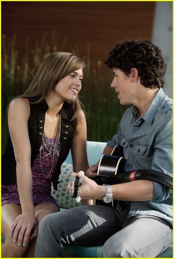 Nicole Anderson si nick jonas