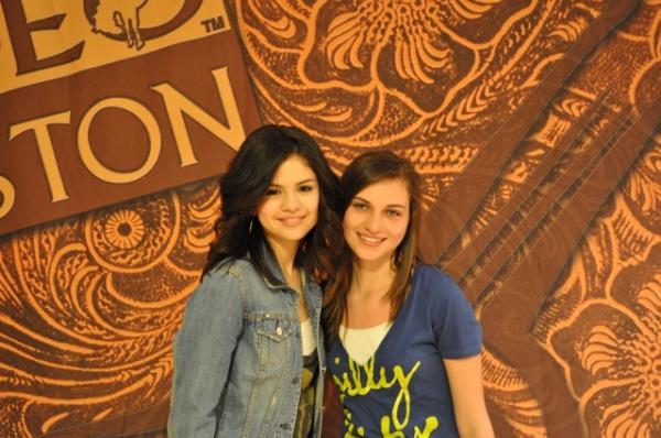 DSC_0056_2 - xSelena Houston Rodeo 2010