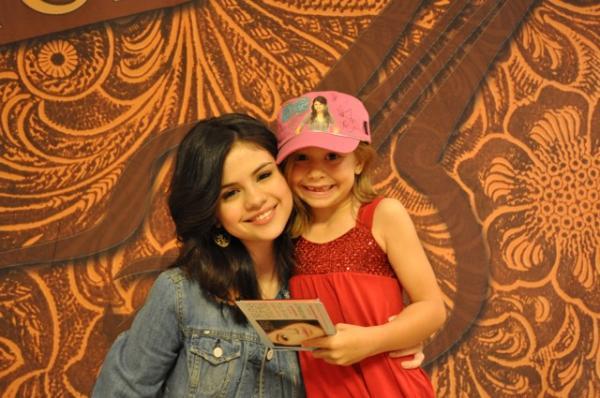 DSC_0060_2 - xSelena Houston Rodeo 2010