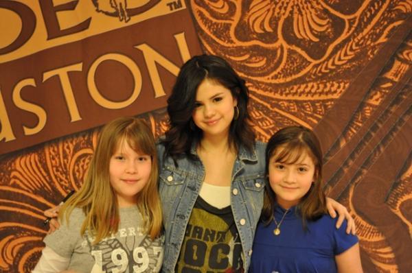 DSC_0062_2 - xSelena Houston Rodeo 2010