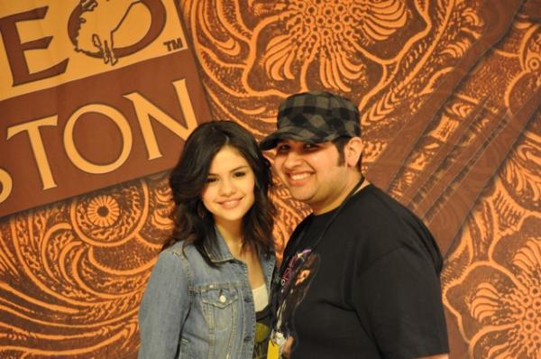 DSC_0043_3 - xSelena Houston Rodeo 2010