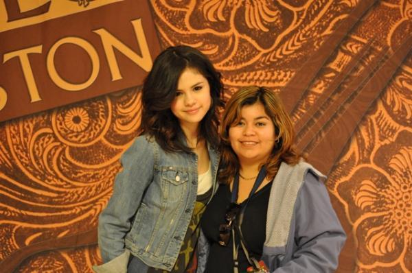 DSC_0046_2 - xSelena Houston Rodeo 2010