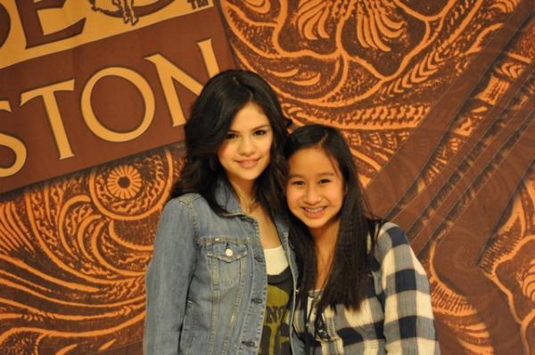 DSC_0037_1 - xSelena Houston Rodeo 2010