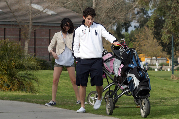 Selena Gomez and Nick Jonas - Nick Jonas Leaves His House