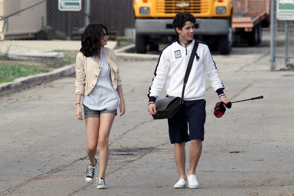 Selena Gomez and Nick Jonas - Nick Jonas Leaves His House - nick jonas noi