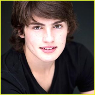 meet-gregg-sulkin - Gregg Sulkin