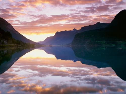 Peisaje Wallpapers Poze Lac in Norvegia - WooW 2