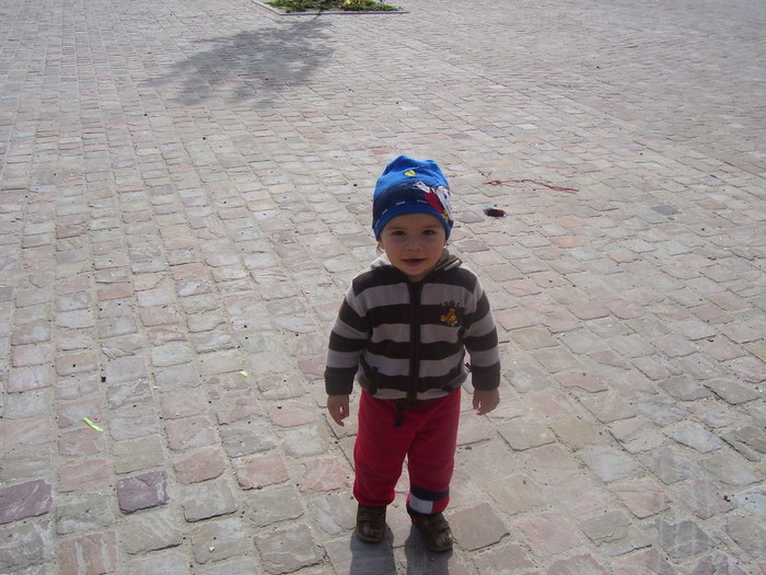 baiatul meu in parc in belgia - Familia mea