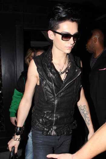 Bill+Kaulitz+Modern+Sunglasses+Square+Sunglasses+VIctnImytzwl - Bill Kaulitz