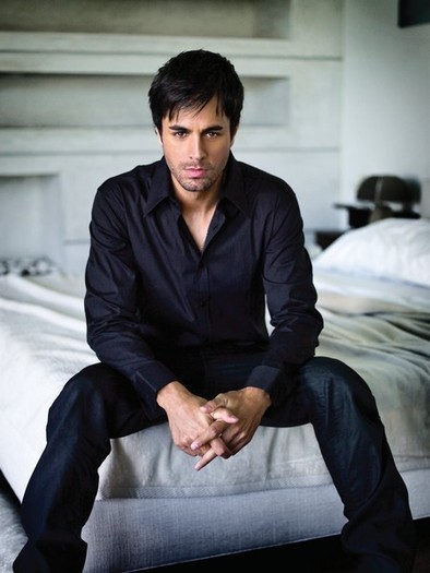 EnriqueIglesias03big - ENRIQUE IGLESIAS