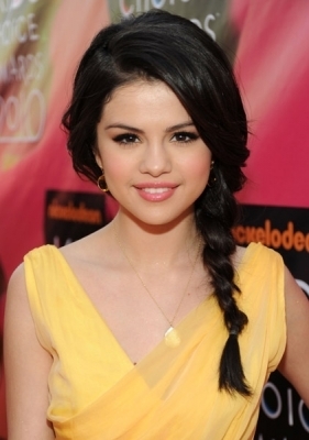 HY - 0_Hey_0 - xAici va arat cat de mult o iubesc pe Selena