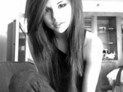 9 - 0_Selena Personale_0