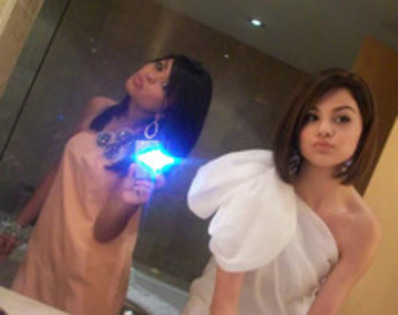 12 - 0_Selena Personale_0