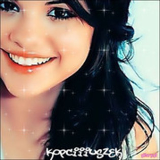 20768495_JYKUUGXGH - Selena Gomez