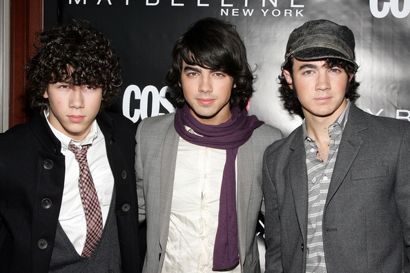 2007+CosmoGIRL+Born+Lead+Awards+nFBD10u10kbl - FoR U JoE JoNaS 4