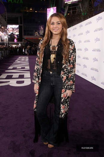 2 - Never Say Never Premiere 0