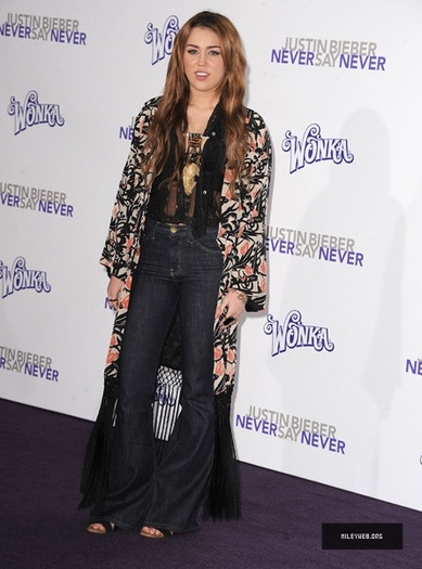 43 - Never Say Never Premiere 0