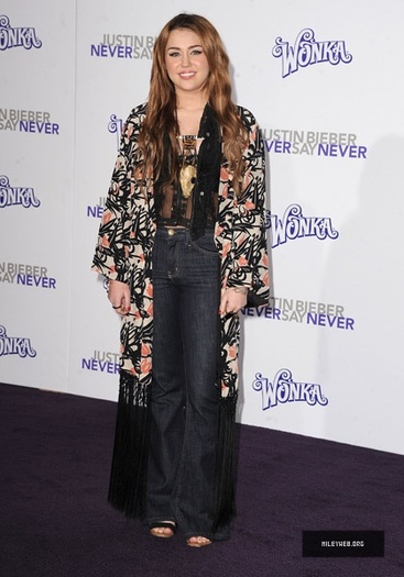 49 - Never Say Never Premiere 0