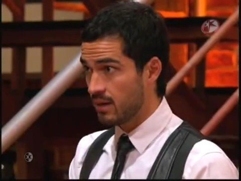 20 - Alfonso Herrera