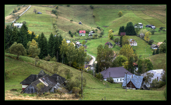 satul-sirnea - 3-Satul Pestera-jud Brasov-si Muntii piatra Craiului