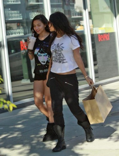 vanessa-hudgens-sora-11-540x710