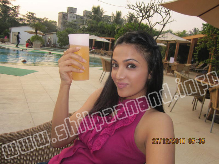 65545465 - shilpa anand