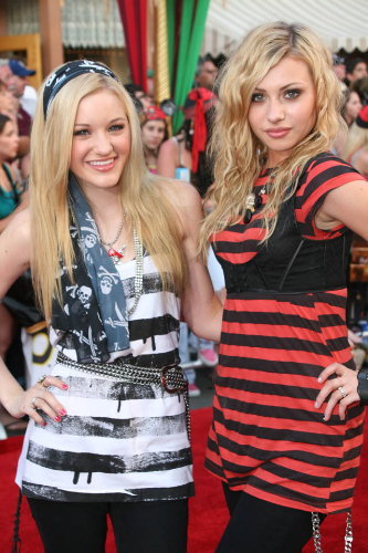 127882_Aly and Aj 1