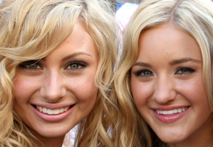 Aly and AJ with Amber copy smaller - aly si aj