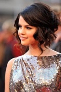 071[1] - selena gomez poze rari