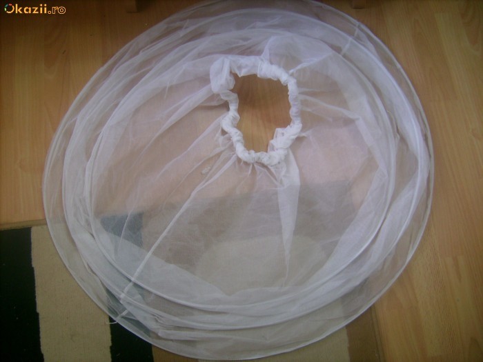 246089702-2568530-700_700