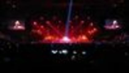 thumb_Avril_Lavigne_-_Victoria_The_Best_Damn_Tour_-_025