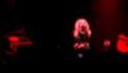 thumb_Avril_Lavigne_-_Victoria_The_Best_Damn_Tour_-_060_001