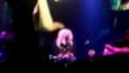 thumb_Avril_Lavigne_-_Victoria_The_Best_Damn_Tour_-_064