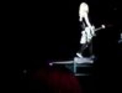 thumb_Avril_Lavigne_-_Toronto_TBDT_-_001