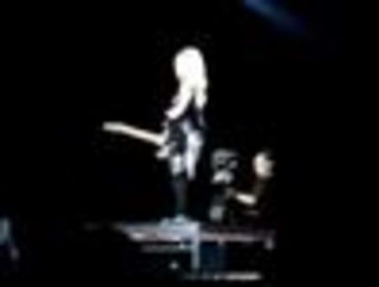 thumb_Avril_Lavigne_-_Toronto_TBDT_-_009 - The Best Damn Tour - April 07     - Live Toronto