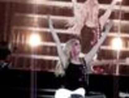 thumb_Avril_Lavigne_-_Toronto_TBDT_-_035