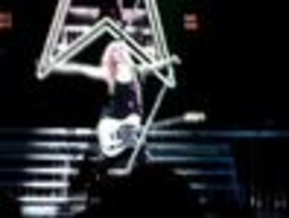 thumb_Avril_Lavigne_-_Toronto_TBDT_-_082 - The Best Damn Tour - April 07     - Live Toronto
