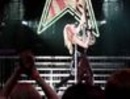 thumb_Avril_Lavigne_-_Toronto_TBDT_-_097 - The Best Damn Tour - April 07     - Live Toronto