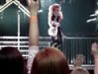 thumb_Avril_Lavigne_-_Toronto_TBDT_-_101 - The Best Damn Tour - April 07     - Live Toronto