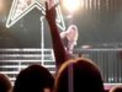 thumb_Avril_Lavigne_-_Toronto_TBDT_-_104 - The Best Damn Tour - April 07     - Live Toronto
