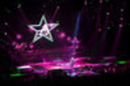 thumb_Avril_Lavigne_-_Toronto_The_Best_Damn_Tour_-_013 - The Best Damn Tour - April 07     - Live Toronto