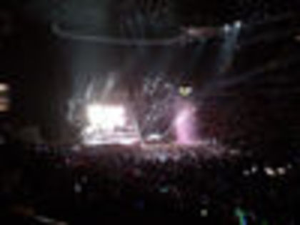 thumb_Avril_Lavigne_-_Toronto_The_Best_Damn_Tour_-_026 - The Best Damn Tour - April 07     - Live Toronto