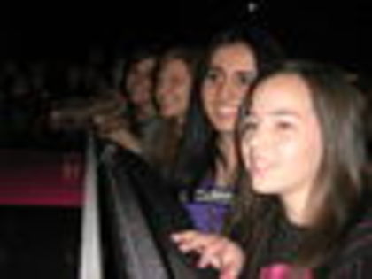 thumb_Avril_Lavigne_-_Toronto_The_Best_Damn_Tour_-_036 - The Best Damn Tour - April 07     - Live Toronto