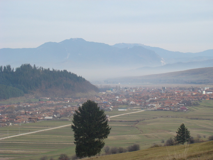 Orasul Zarnesti - 3-Satul Pestera-jud Brasov-si Muntii piatra Craiului